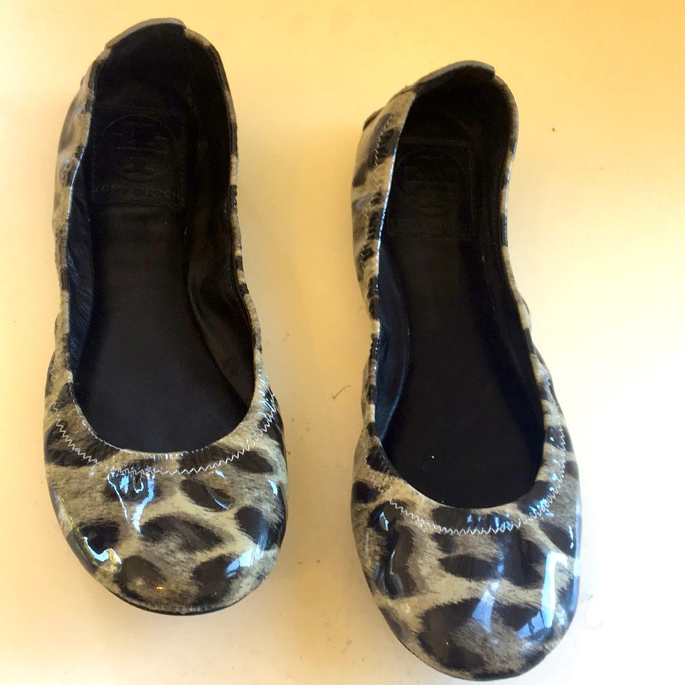 Tory Burch gray leopard flats